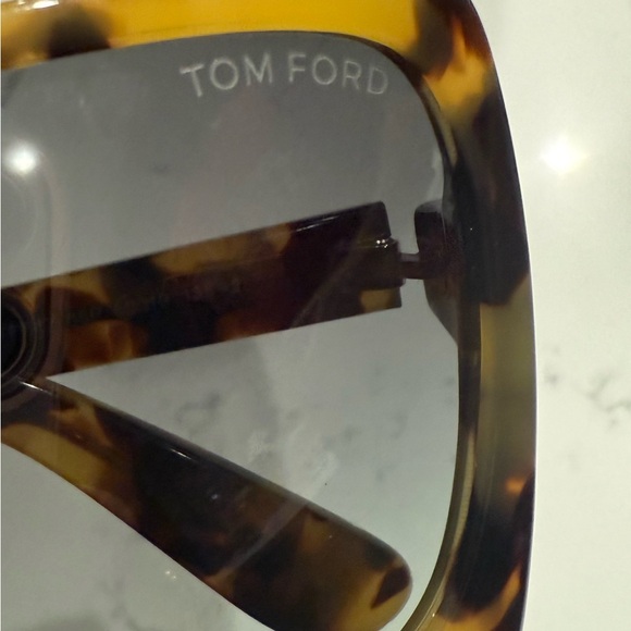 Tom Ford Katrina sunglasses / Dark Havana - Picture 11 of 11